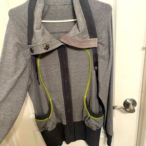 Lululemon jacket, with snap buttons